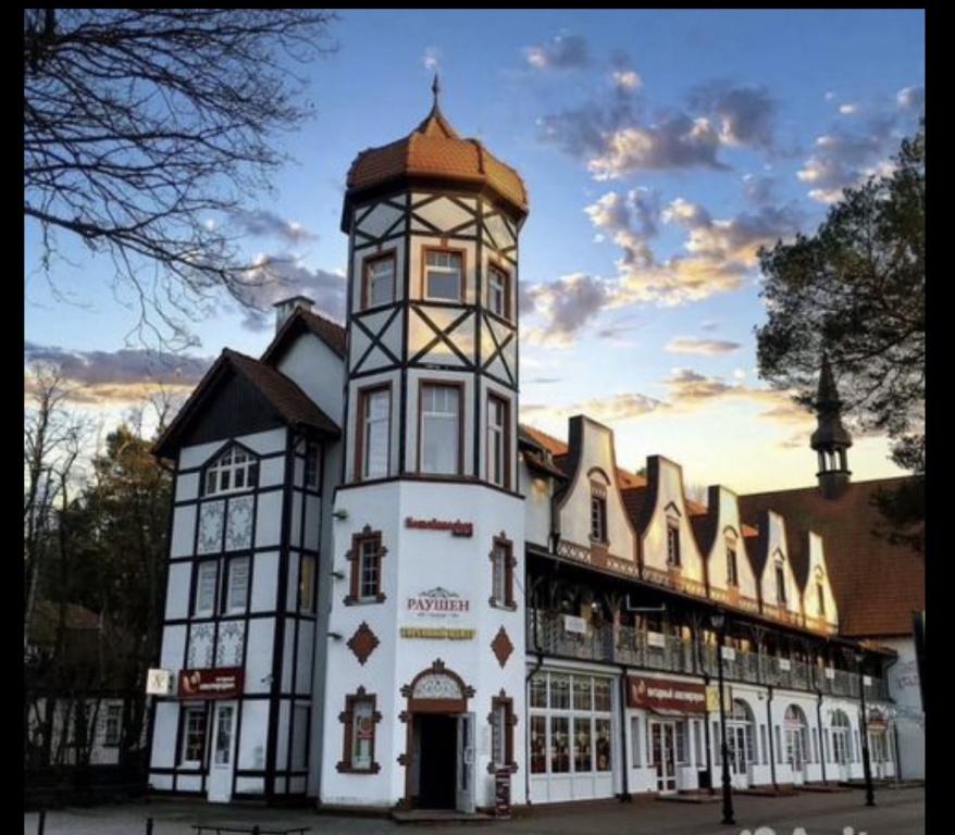carousel image 0