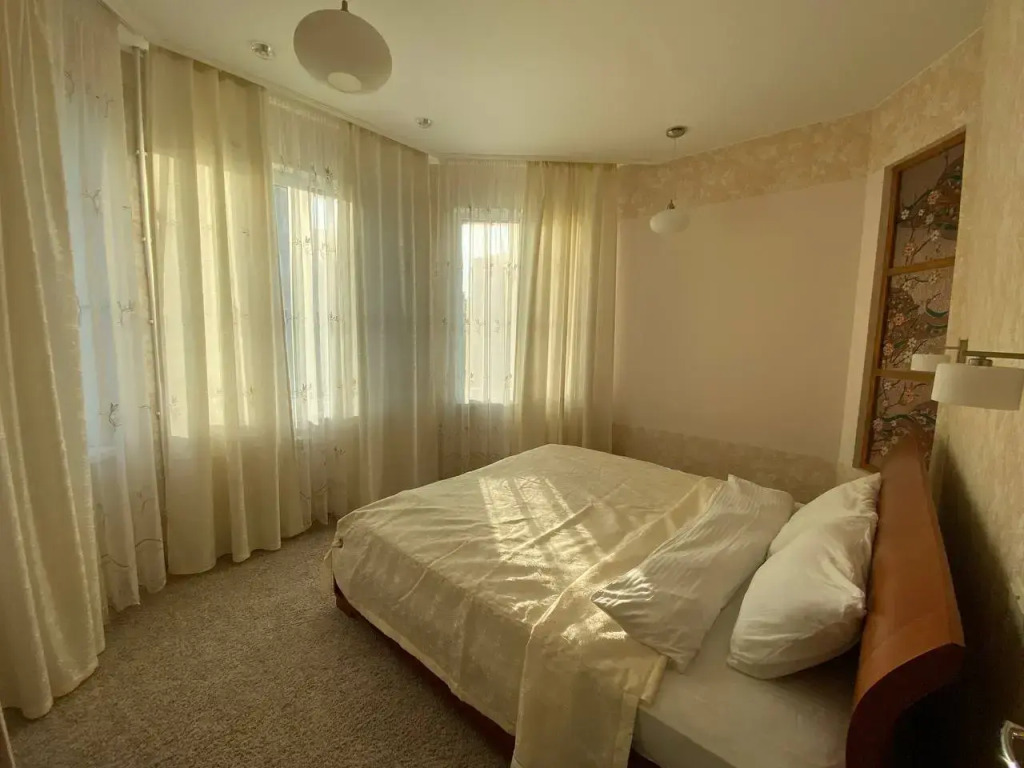 Евродвушка на Ларина Welcome Home Aparts and Tours — фото 1