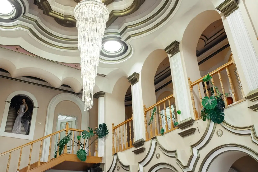 carousel image 4